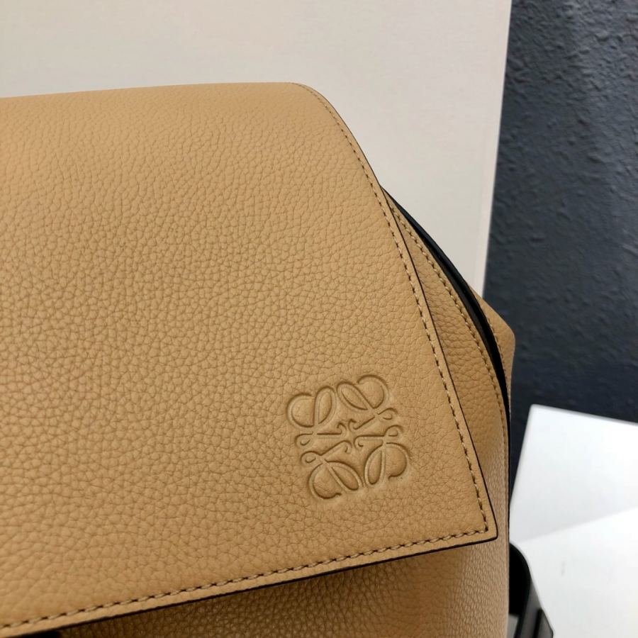 1:1 Replica LOEWE bag LOEWE Puzzle Backpack Series — AAA Quality Replica — photo 4