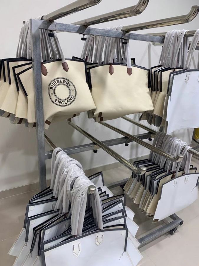 1:1 Replica Burberry bag Spot goods — AAA Quality Replica — photo 3