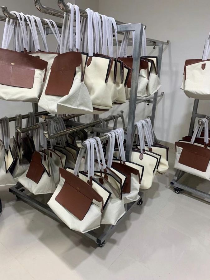 1:1 Replica Burberry bag Spot goods — AAA Quality Replica — photo 4