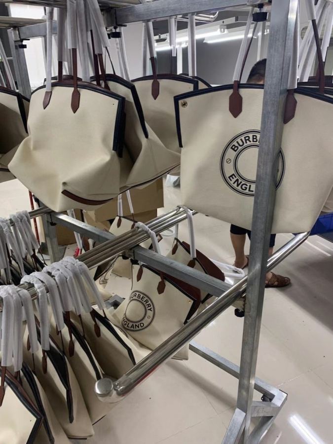 1:1 Replica Burberry bag Spot goods — AAA Quality Replica — photo 2