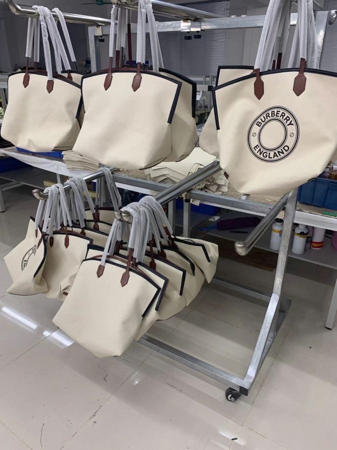 1:1 Replica Burberry bag Spot goods — AAA Quality Replica — photo 5