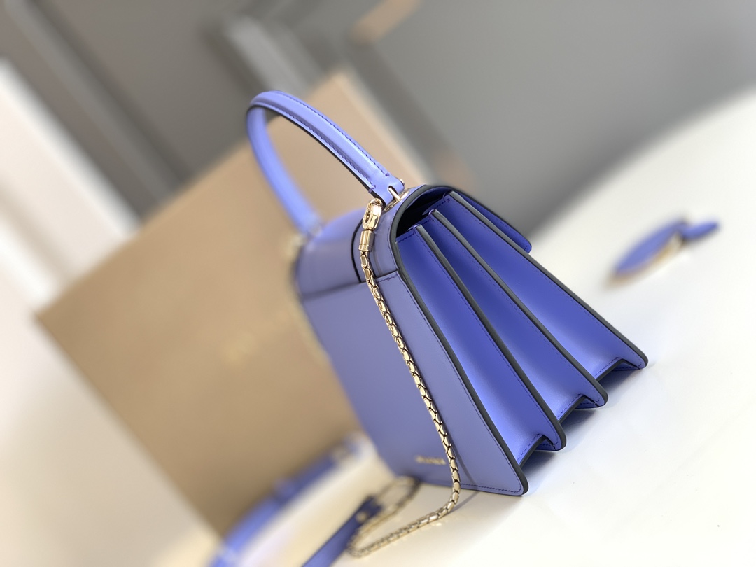 1:1 Replica BVLGARI bag Chip model — 1:1 Replica — photo 2