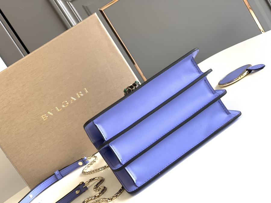 1:1 Replica BVLGARI bag Chip model — 1:1 Replica — photo 4