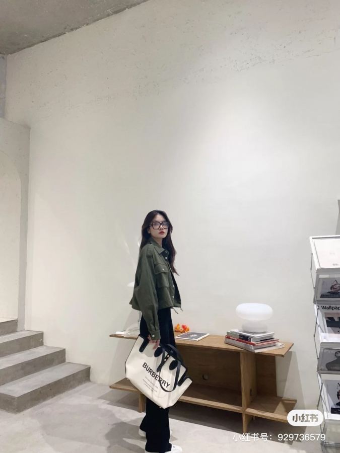 1:1 Replica Burberry bag tote — 1:1 Replica — photo 8