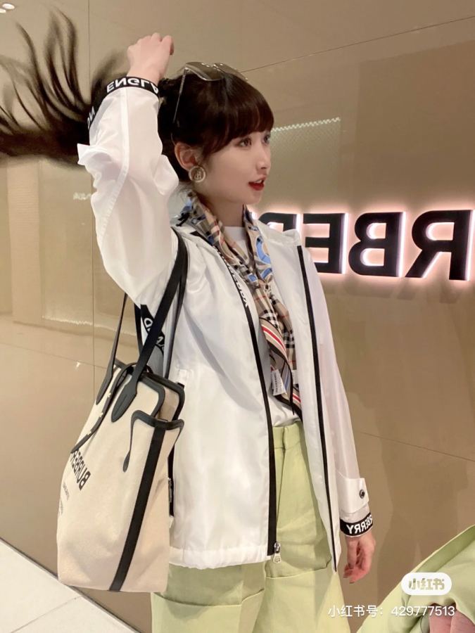 1:1 Replica Burberry bag tote — 1:1 Replica — photo 2