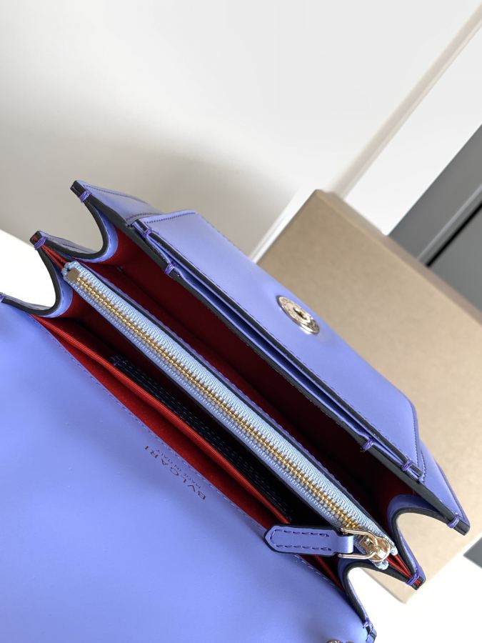 1:1 Replica BVLGARI bag Chip model — 1:1 Replica — photo 8
