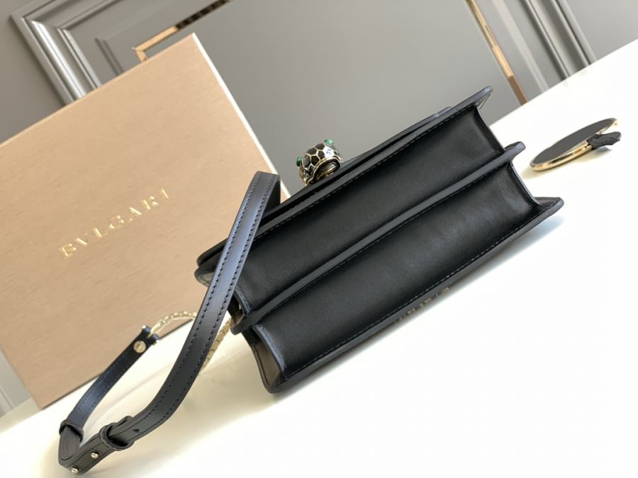 1:1 Replica BVLGARI bag Chip model — 1:1 Replica — photo 4