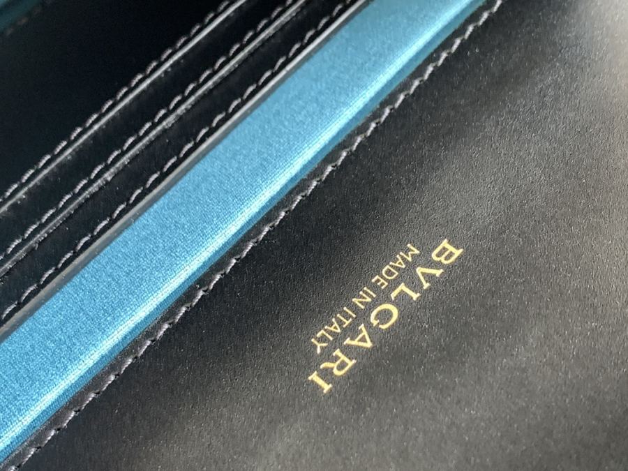 1:1 Replica BVLGARI bag Chip model — 1:1 Replica — photo 9