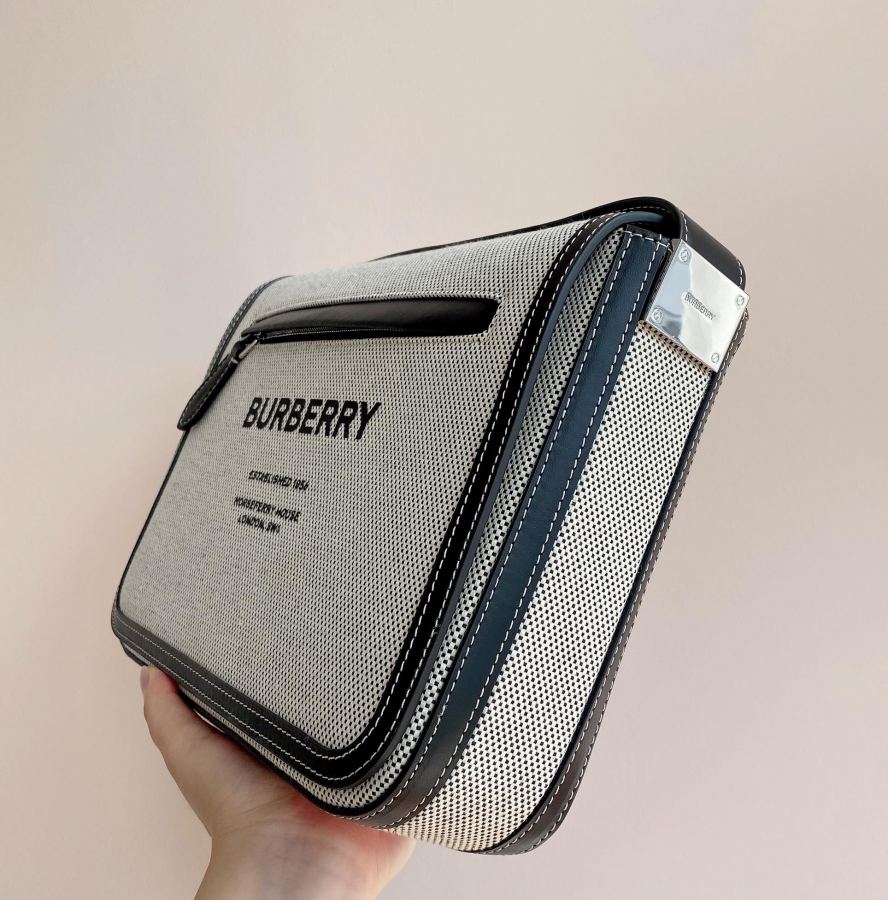 1:1 Replica Burberry bag iPad OK — AAA Quality Replica — photo 6