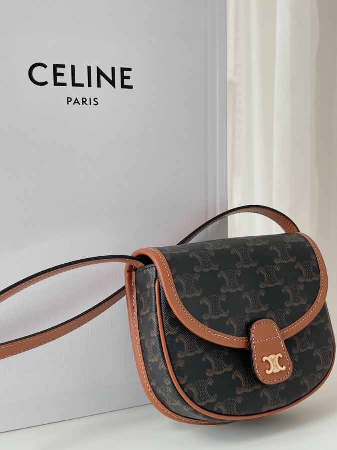 1:1 Replica Celine bag Arc de Triomphe saddle bag — Premium Replica — photo 3