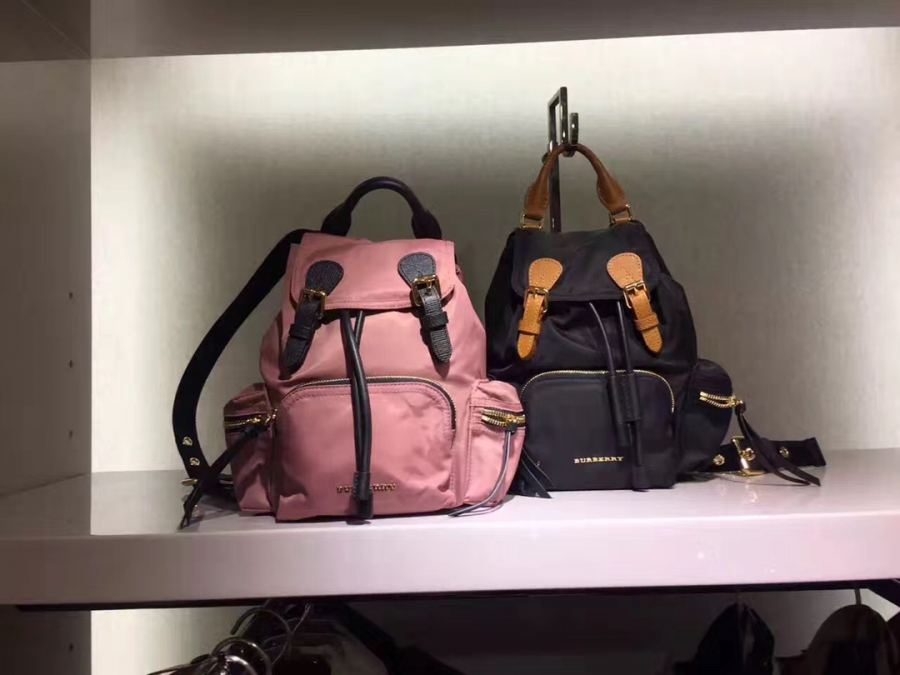 1:1 Replica Burberry bag Small size upper body renderings! — AAA Quality Replica — photo 2