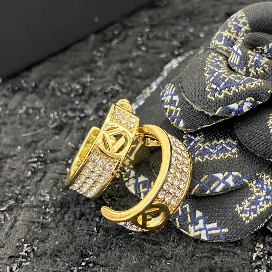 1:1 Replica Fendi Jewelry Code E1862 0857820 — Premium Replica — photo 4