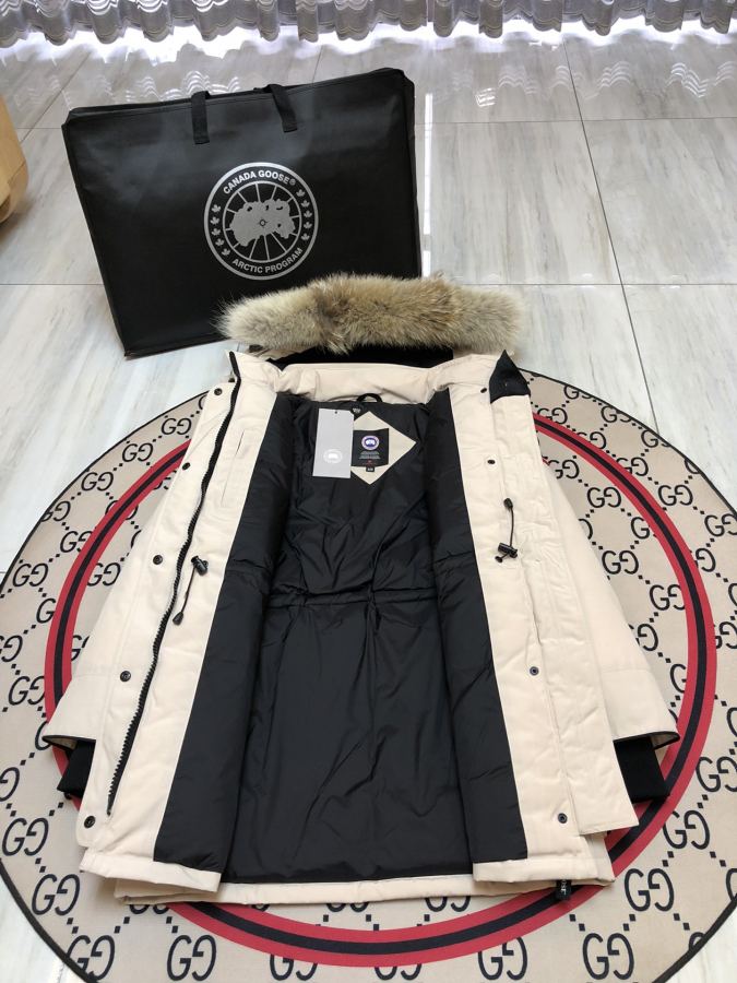 1:1 Replica GOOSE down jacket Trillium 07 — AAA Quality Replica — photo 3