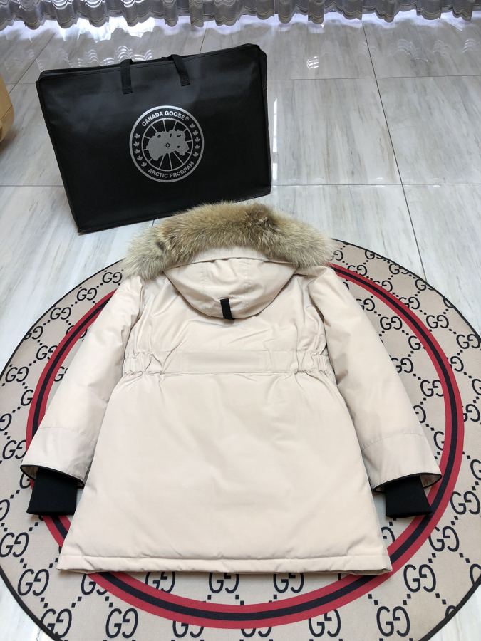 1:1 Replica GOOSE down jacket Trillium 07 — AAA Quality Replica — photo 2