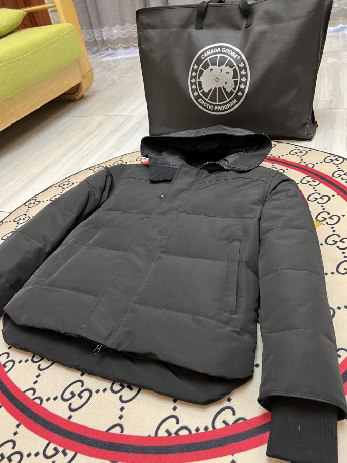 1:1 Replica GOOSE down jacket Mac Millan 17 — AAA Quality Replica — photo 4