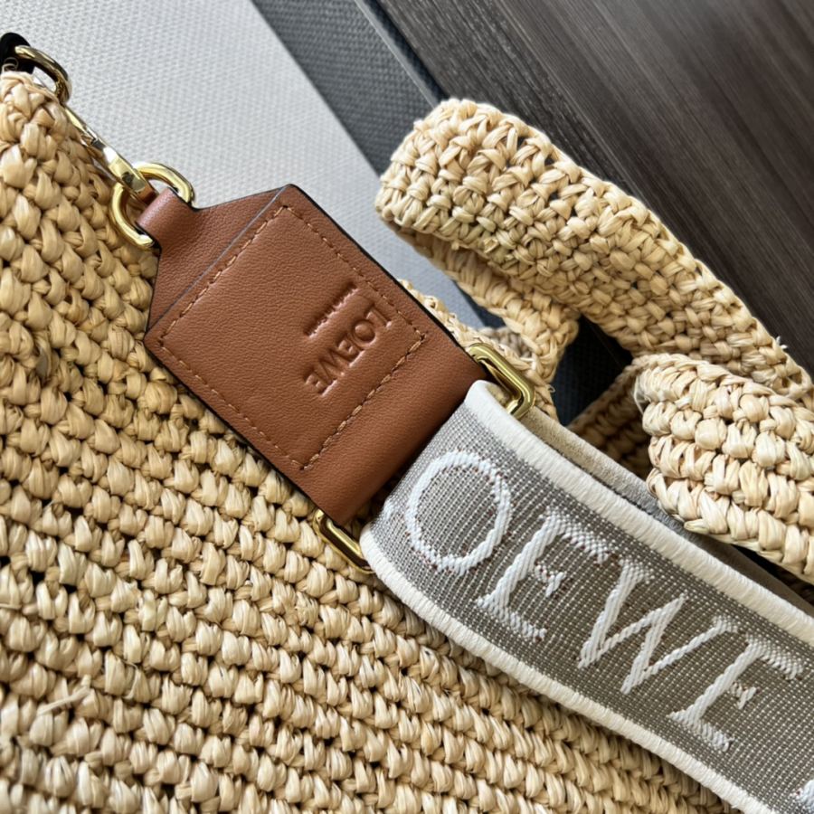 1:1 Replica LOEWE bag LOEWE* Slit — AAA Quality Replica — photo 5