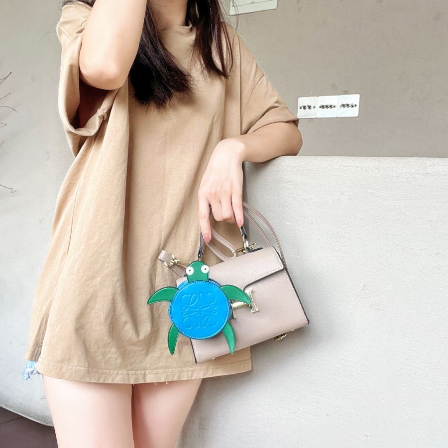 1:1 Replica LOEWE bag Batch: — AAA Quality Replica — photo 4