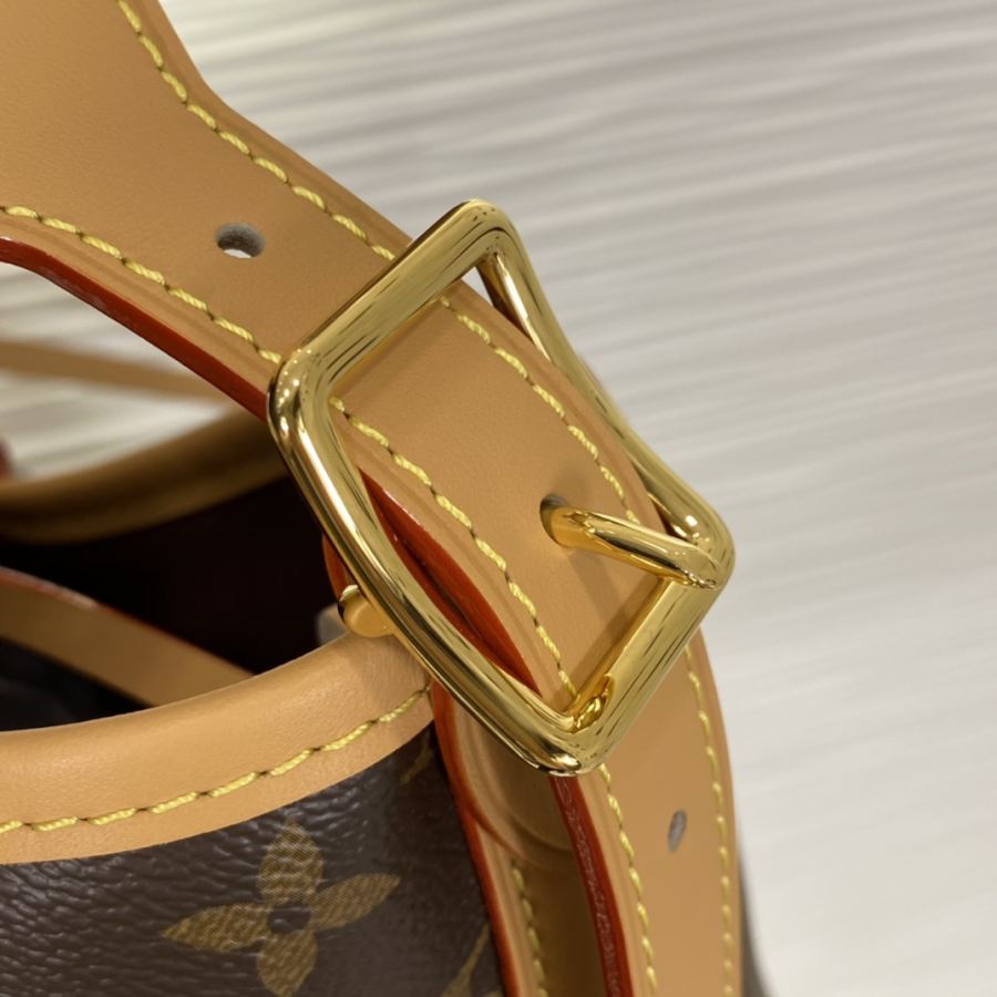 1:1 Replica LV bag 848 M46203 A Monogram — Premium Replica — photo 4