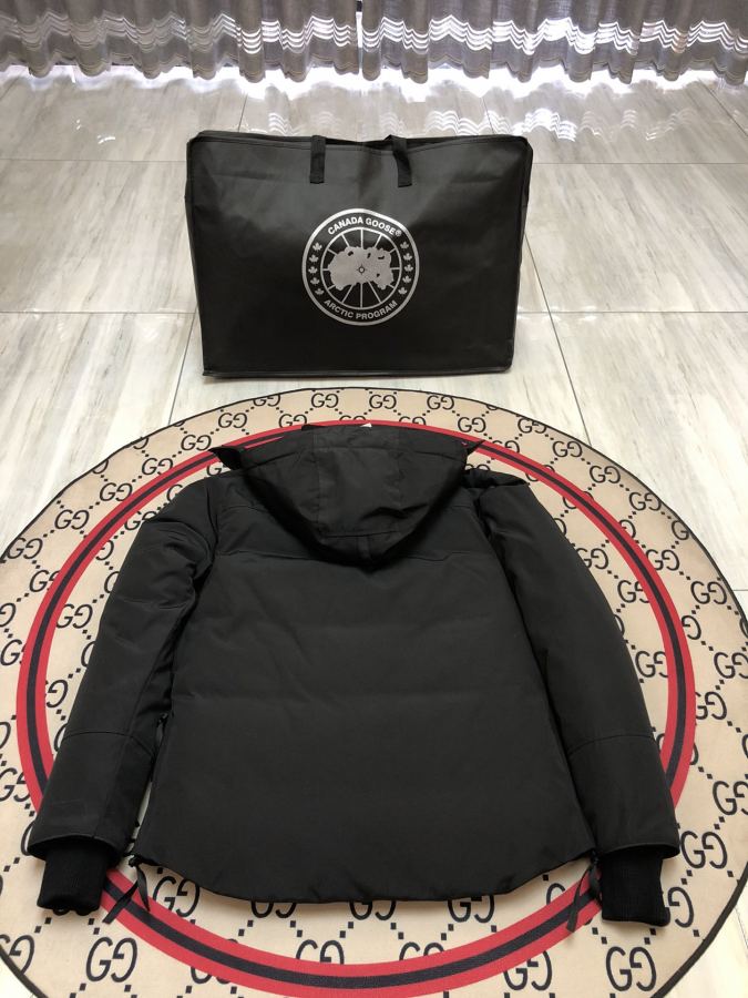 1:1 Replica GOOSE down jacket CANADA GOOSE/26 — AAA Quality Replica — photo 2
