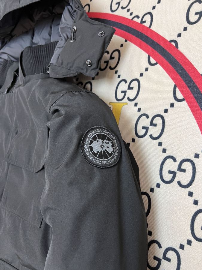 1:1 Replica GOOSE down jacket CANADA GOOSE/26 — AAA Quality Replica — photo 5