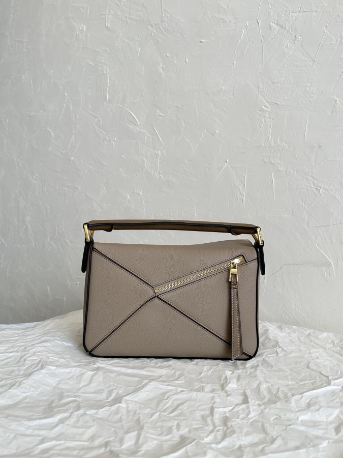 1:1 Replica LOEWE bag LO Wpuzzle 24cm — AAA Quality Replica — photo 2