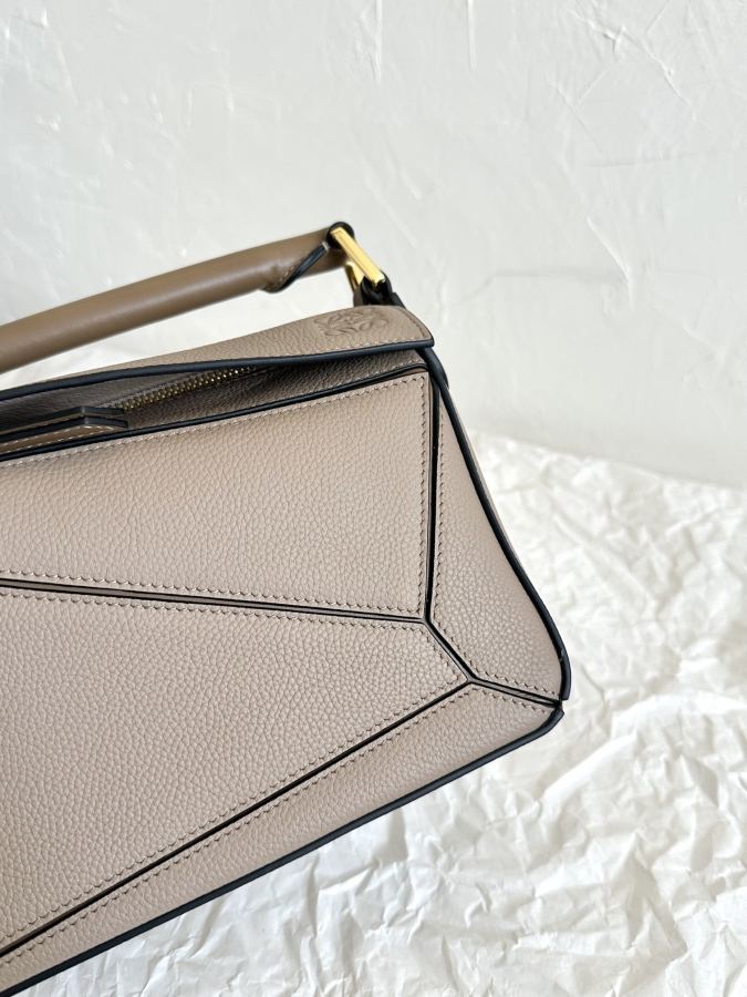 1:1 Replica LOEWE bag LO Wpuzzle 24cm — AAA Quality Replica — photo 4