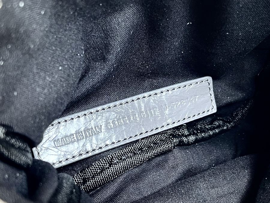 1:1 Replica Balenciaga bag — Premium Replica — photo 9