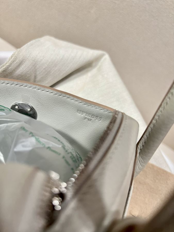 1:1 Replica Hermes bag Lindy mini TC — 1:1 Replica — photo 9