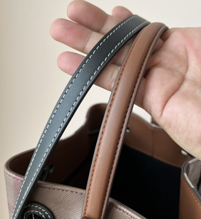 1:1 Replica Burberry bag Details added — Premium Replica — photo 7