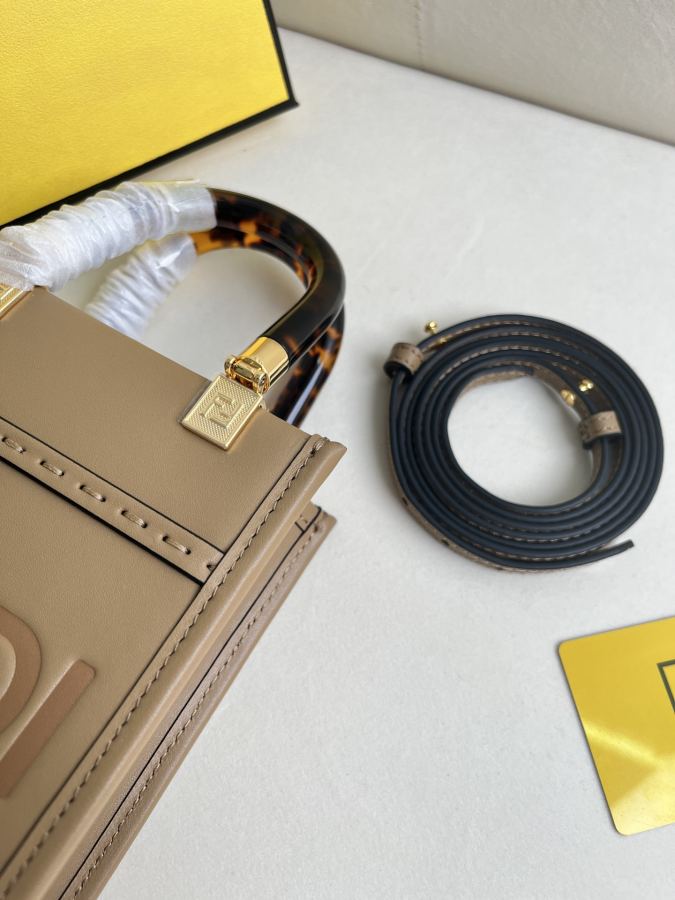 1:1 Replica Fendi bag Premium — 1:1 Replica — photo 6