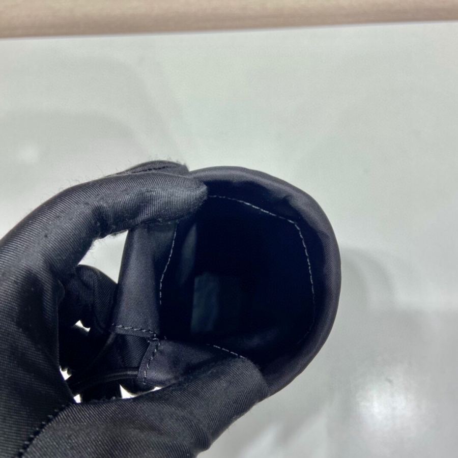 1:1 Replica PRADA bag More details — 1:1 Replica — photo 4