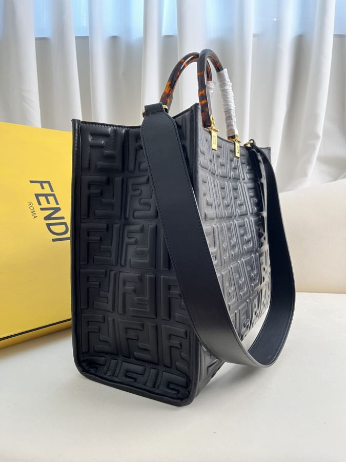 1:1 Replica Fendi bag Premium — Premium Replica — photo 3