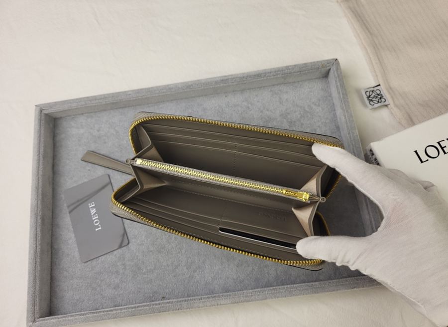 1:1 Replica LOEWE bag Brand: LOEWE — AAA Quality Replica — photo 8