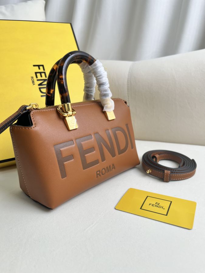 1:1 Replica Fendi bag Premium — AAA Quality Replica — photo 2
