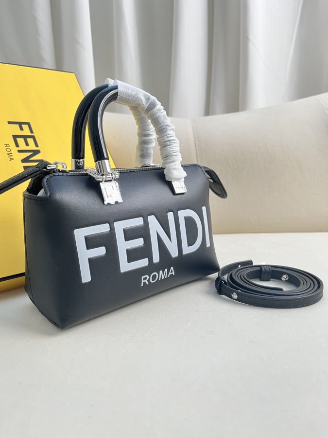 1:1 Replica Fendi bag Premium — AAA Quality Replica — photo 2