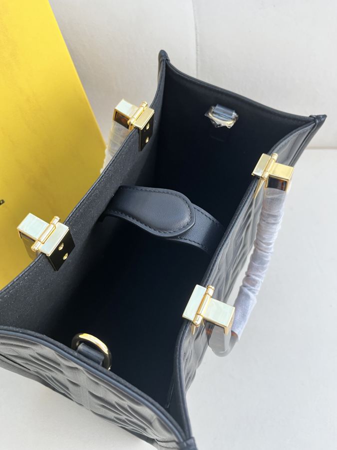 1:1 Replica Fendi bag Premium — 1:1 Replica — photo 6