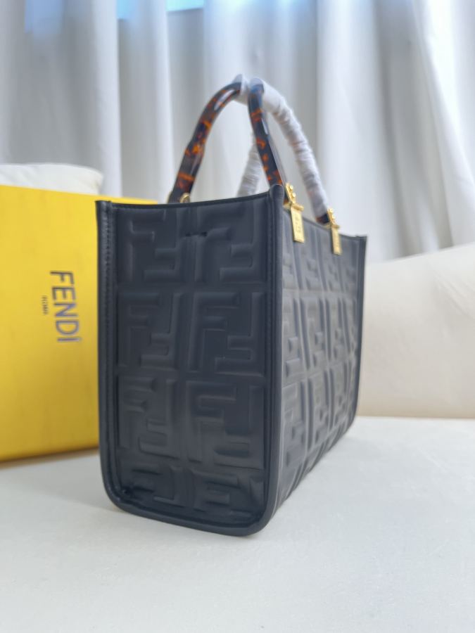 1:1 Replica Fendi bag Premium — 1:1 Replica — photo 4