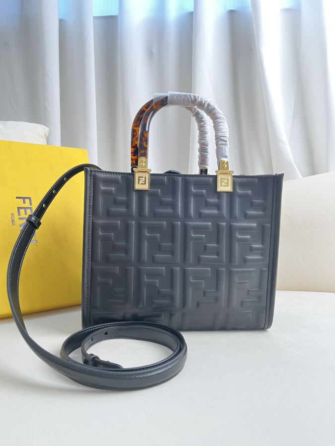 1:1 Replica Fendi bag Premium — 1:1 Replica — photo 2