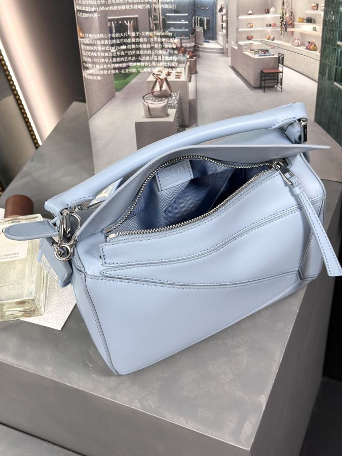 1:1 Replica LOEWE bag 𝓟𝓾𝔃𝔃𝓵𝓮 — AAA Quality Replica — photo 8