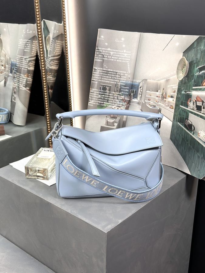 1:1 Replica LOEWE bag 𝓟𝓾𝔃𝔃𝓵𝓮 — AAA Quality Replica — photo 2