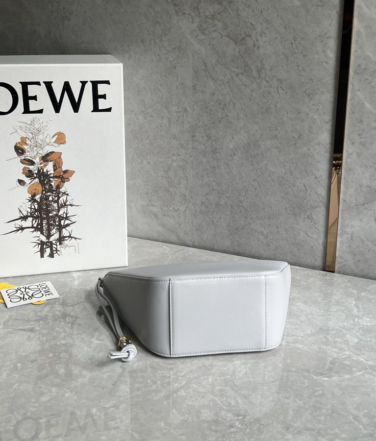 1:1 Replica LOEWE bag ꫛꫀꪝ — AAA Quality Replica — photo 6