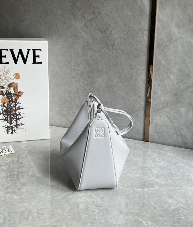 1:1 Replica LOEWE bag ꫛꫀꪝ — AAA Quality Replica — photo 2