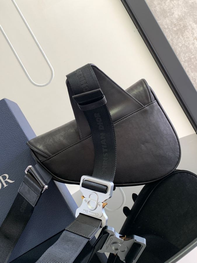 1:1 Replica messenger bag ( ( Saddle Bag — Premium Replica — photo 3