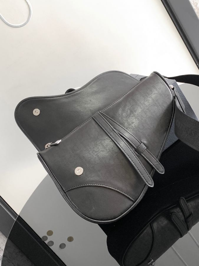 1:1 Replica messenger bag ( ( Saddle Bag — Premium Replica — photo 7