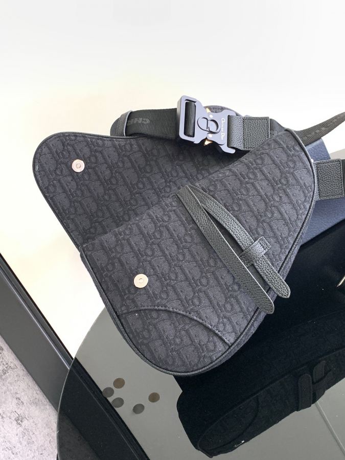 1:1 Replica messenger bag ( ( Saddle Bag — 1:1 Replica — photo 7