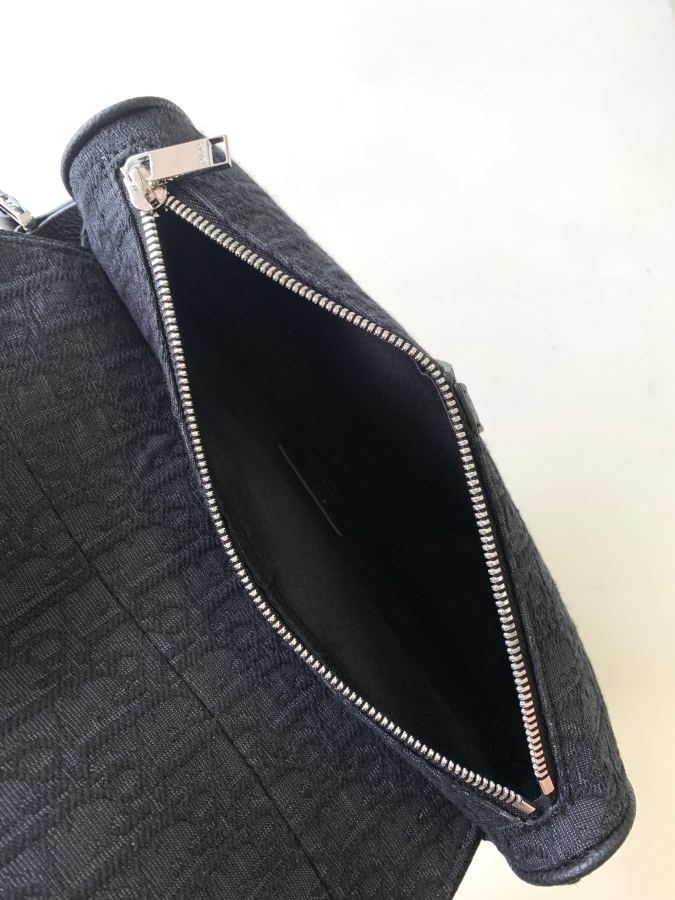 1:1 Replica messenger bag ( ( Saddle Bag — 1:1 Replica — photo 8
