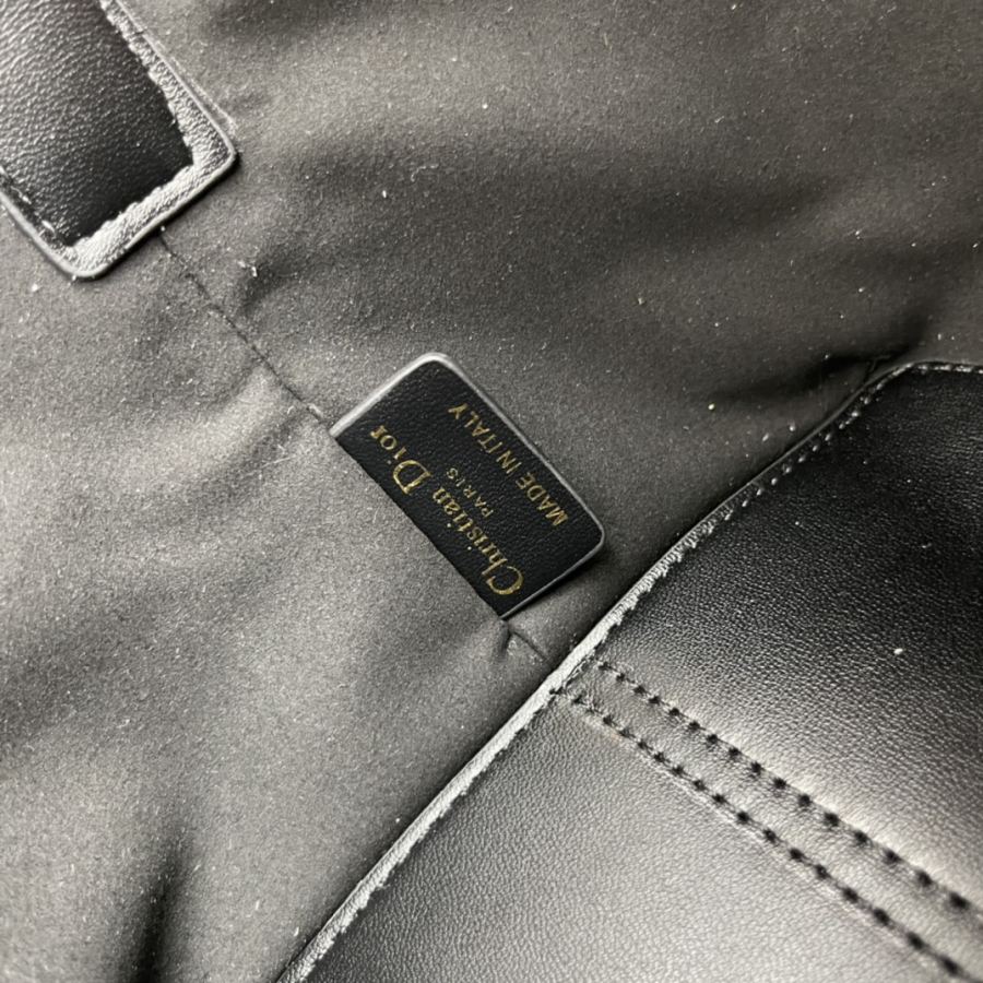 1:1 Replica Dior bag Dior Toujours CD Lock D — Premium Replica — photo 8