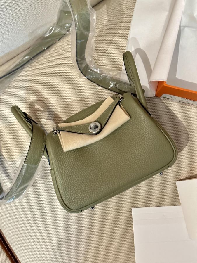 1:1 Replica Hermes bag Lindy mini TC — Premium Replica — photo 4