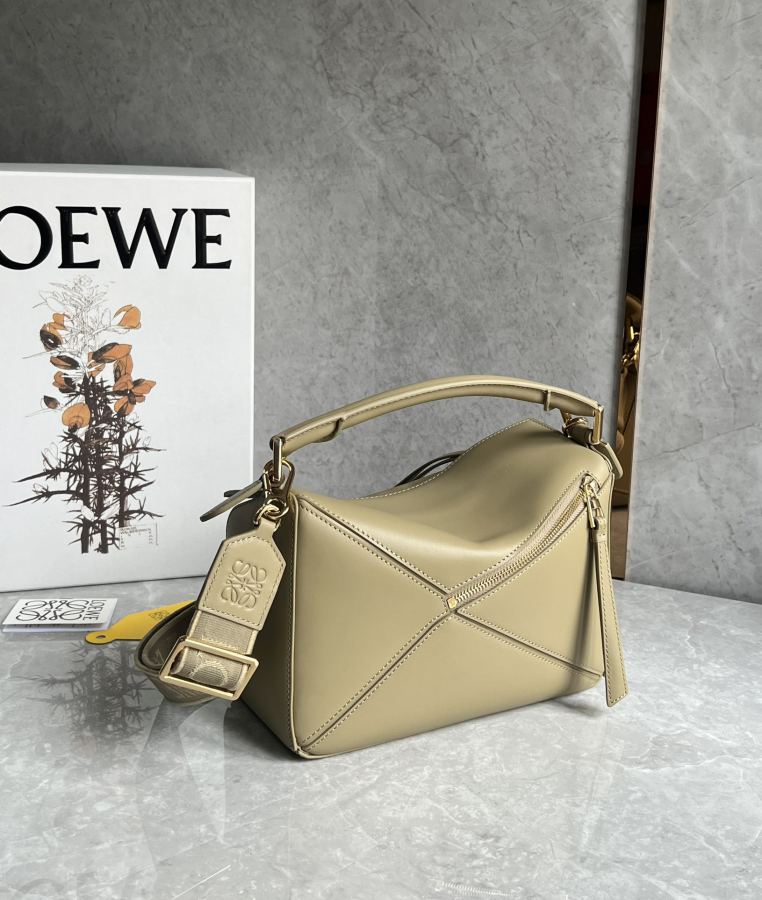 1:1 Replica LOEWE bag LOEWE puzzle — AAA Quality Replica — photo 4