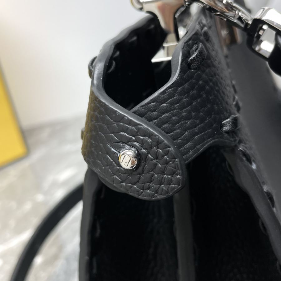 1:1 Replica Fendi bag Premium — AAA Quality Replica — photo 4